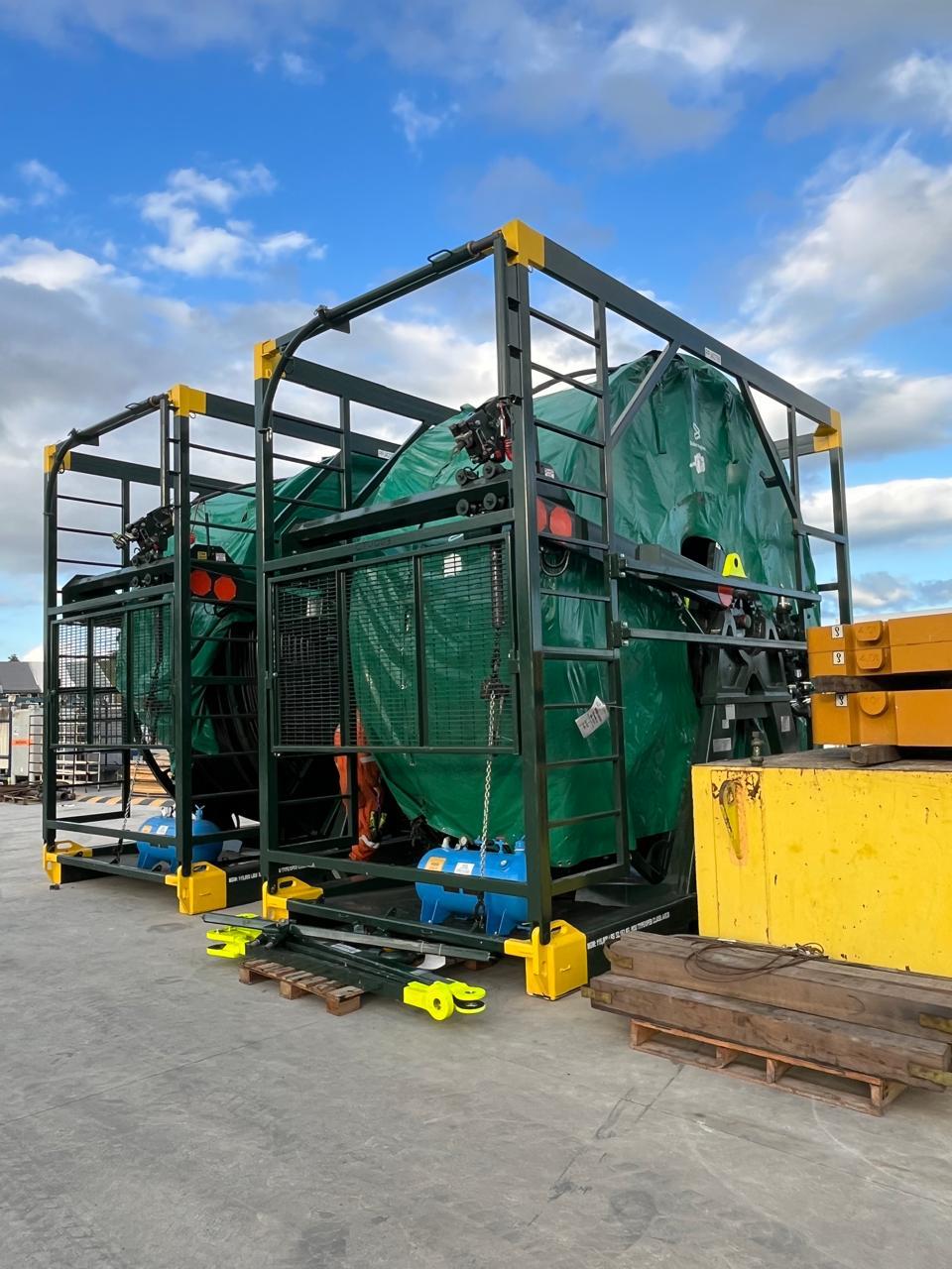 Equipamento protegido com cobertura verde