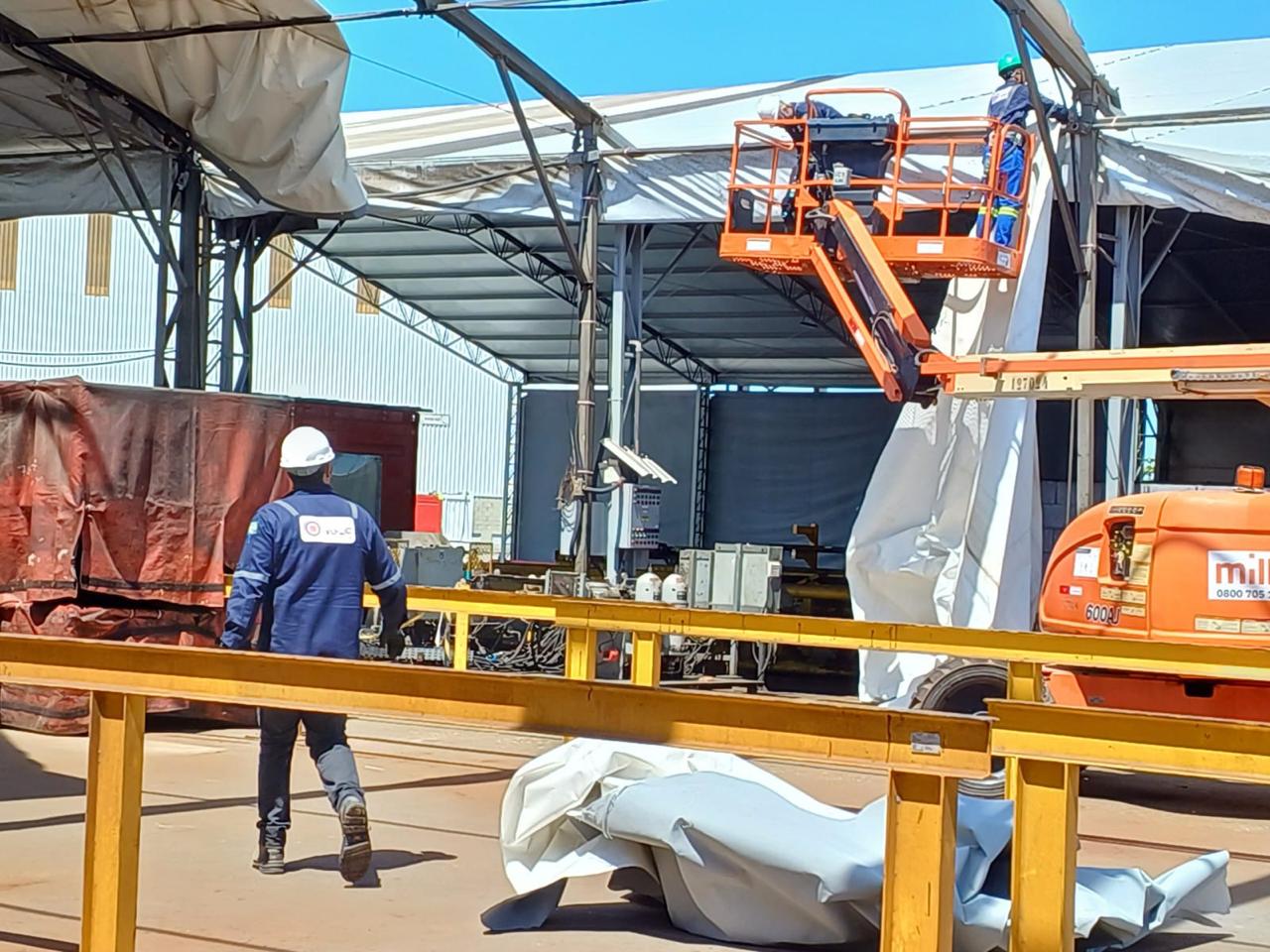 Cobertura industrial Vowf em uso